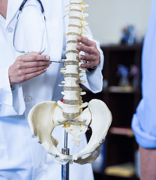 Especialistas en <strong>cirugía de columna</strong> en Hospital Star Médica Chihuahua y Élite Centro Médico